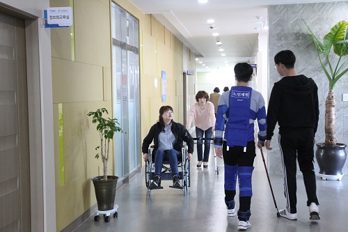 180331 전문자원봉사자양성교육(장애인 및 노인교육)